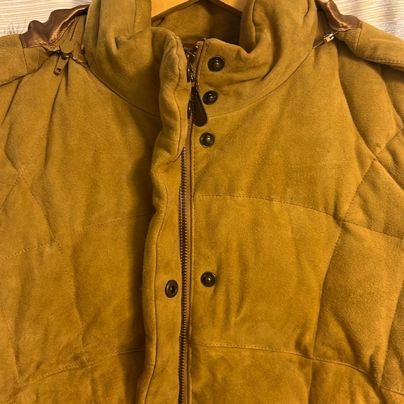 Eddie Bauer 100% leather down vest with removable hood - Picture 2 of 7